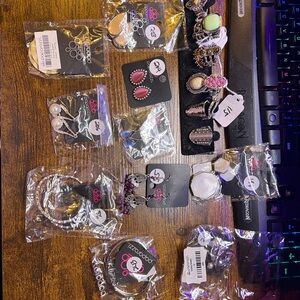50 pieces of Paparazzi Jewelry Lot 3